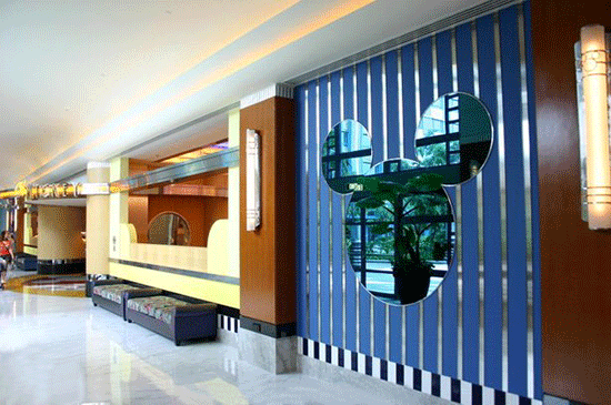 使用格林雅防火板裝修的大廳.gif 使用格林雅防火板裝修的大廳.gif