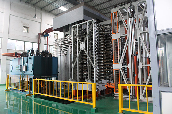 格林雅防火板高壓機.jpg 格林雅防火板高壓機.jpg