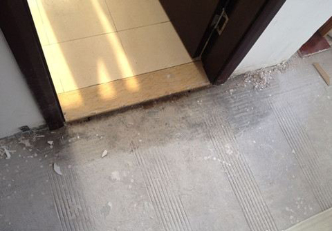 地面返潮 地面返潮